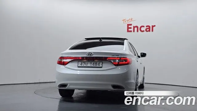 Hyundai Grandeur 2013 thumb 4