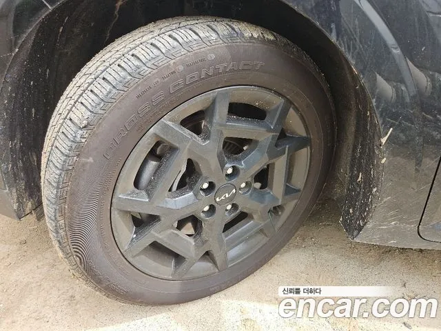 Kia Carnival 2024 thumb 6