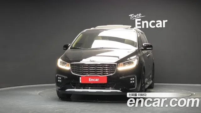 Kia Carnival 2019 thumb 3