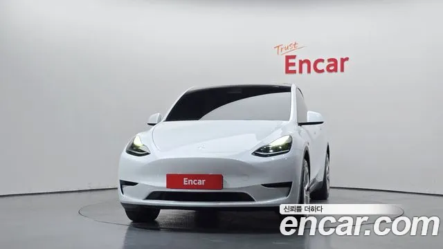Tesla Model Y 2024 thumb 3