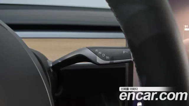 Tesla Model Y 2024 thumb 9