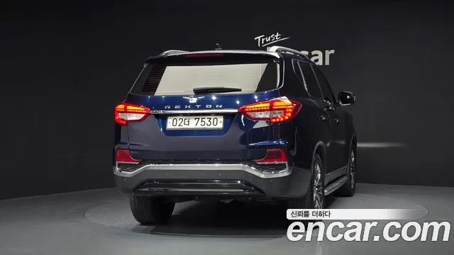 KG_Mobility_Ssangyong Rexton 2017 thumb 4
