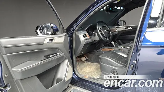 KG_Mobility_Ssangyong Rexton 2017 thumb 10