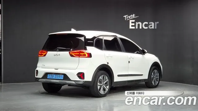 Kia Niro 2022 thumb 2