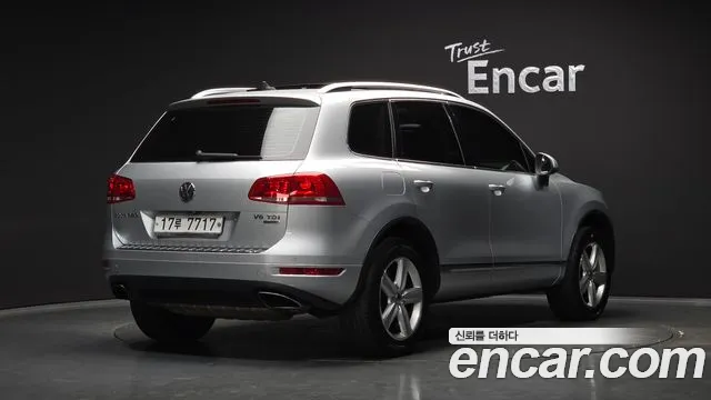 Volkswagen Touareg 2014 thumb 2