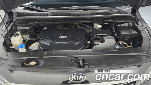 Kia Carnival 2016 thumb 6