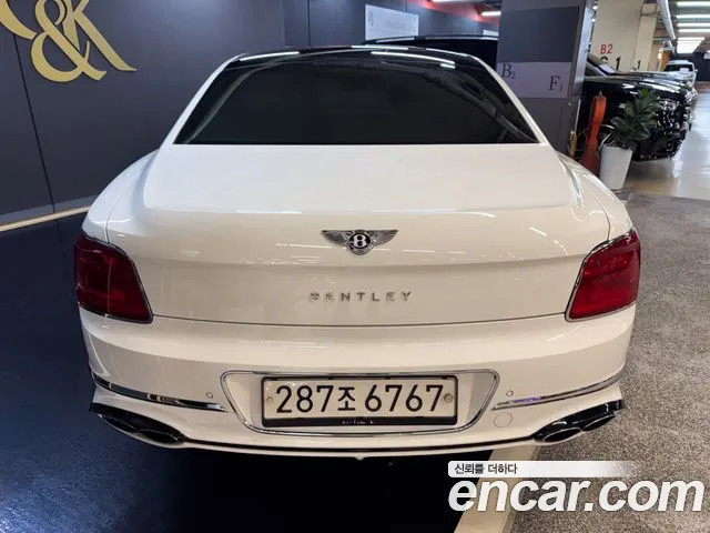 Bentley Flying Spur 2021 thumb 4