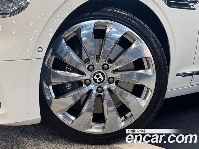 Bentley Flying Spur 2021 thumb 5