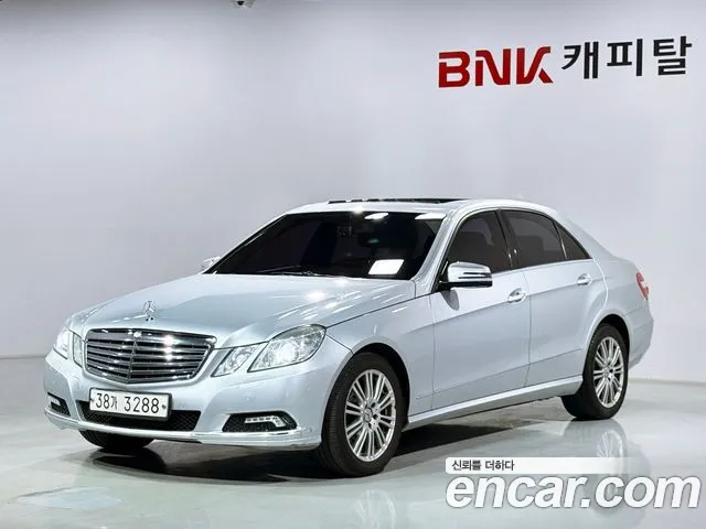 Mercedes-Benz E-Класс 2009 thumb 11