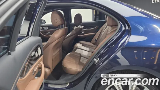 Mercedes-Benz E-Класс 2021 thumb 11