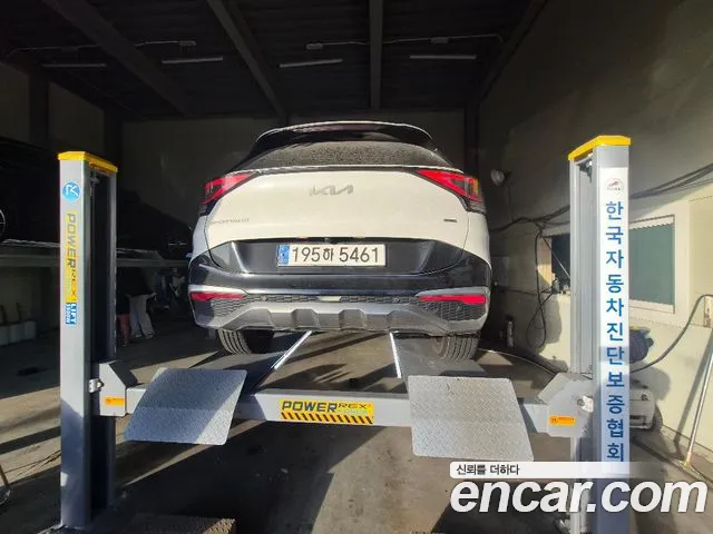 Kia Sportage 2023 thumb 2