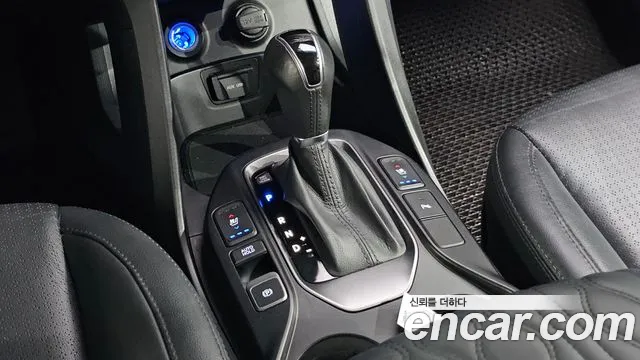 Hyundai Santa Fe 2014 thumb 9