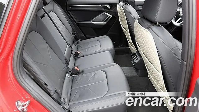 Audi Q3 2020 thumb 10