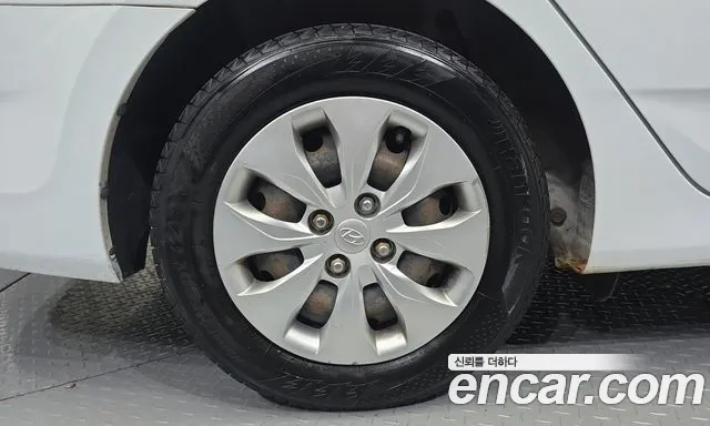 Hyundai Accent 2015 thumb 5