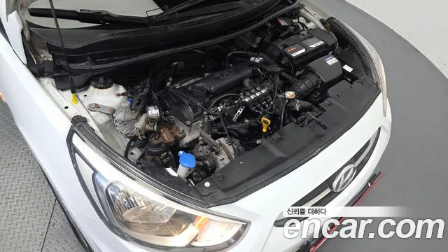 Hyundai Accent 2015 thumb 6