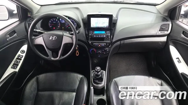Hyundai Accent 2015 thumb 7
