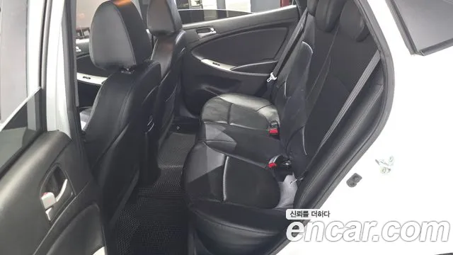 Hyundai Accent 2015 thumb 11