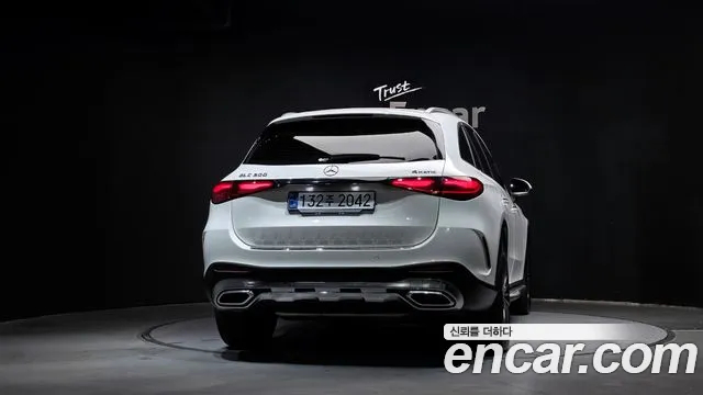 Mercedes-Benz GLC 2023 thumb 4