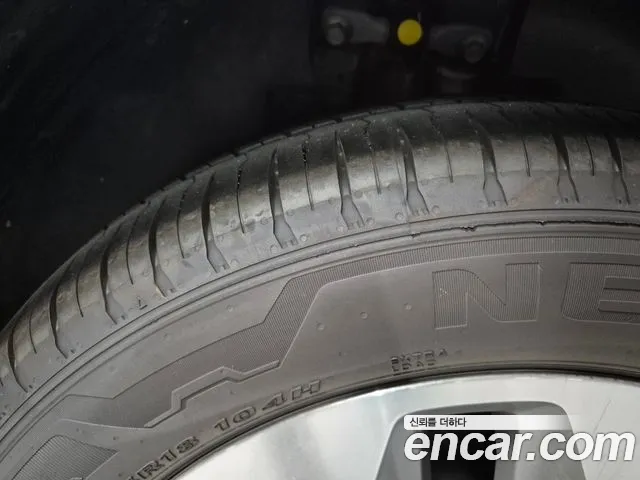 Hyundai Staria 2025 thumb 5