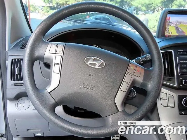 Hyundai Starex 2015 thumb 8