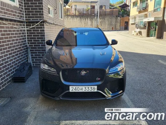 Jaguar F-Pace 2020 thumb 11