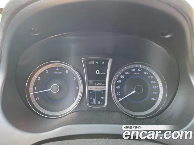 Hyundai Grandeur 2014 thumb 10