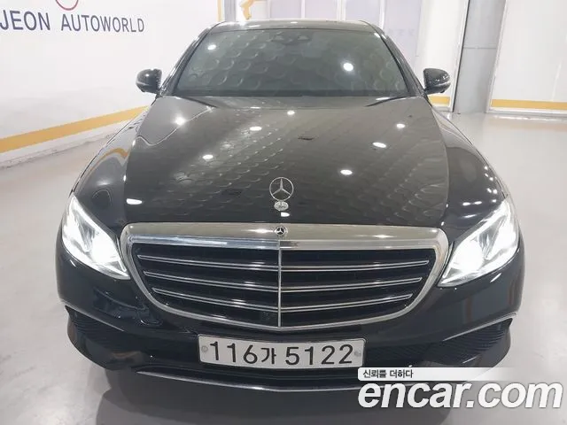 Mercedes-Benz E-Класс 2019 thumb 2
