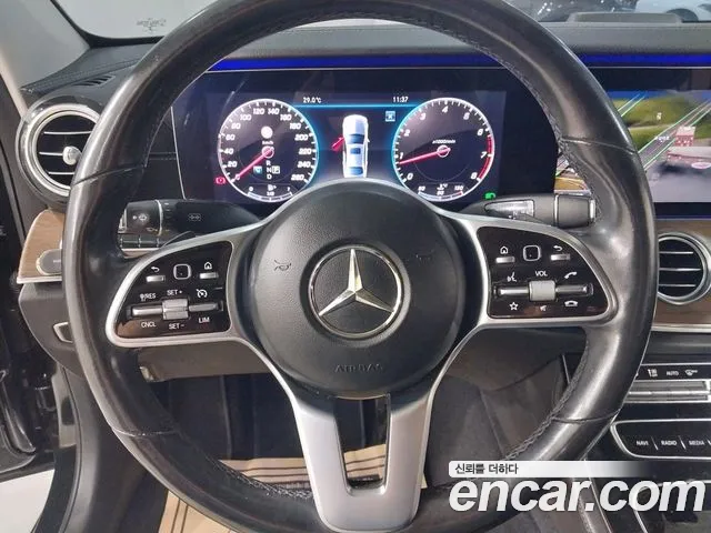 Mercedes-Benz E-Класс 2019 thumb 10