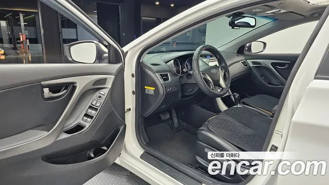 Hyundai Avante 2011 thumb 10