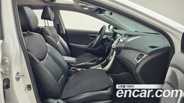 Hyundai Avante 2011 thumb 11