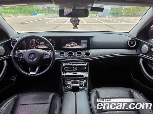 Mercedes-Benz E-Класс 2016 thumb 7