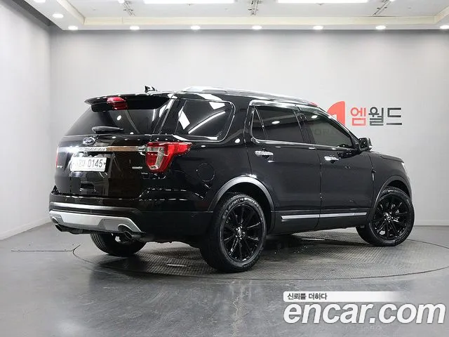 Ford Explorer 2016 thumb 3