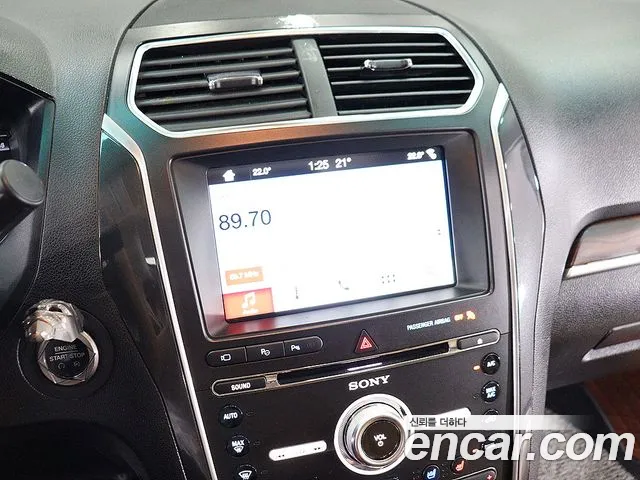 Ford Explorer 2016 thumb 7