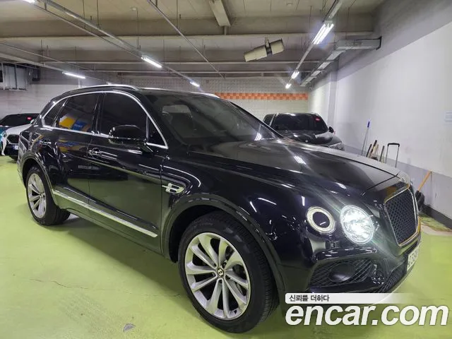 Bentley Bentayga 2019 thumb 3