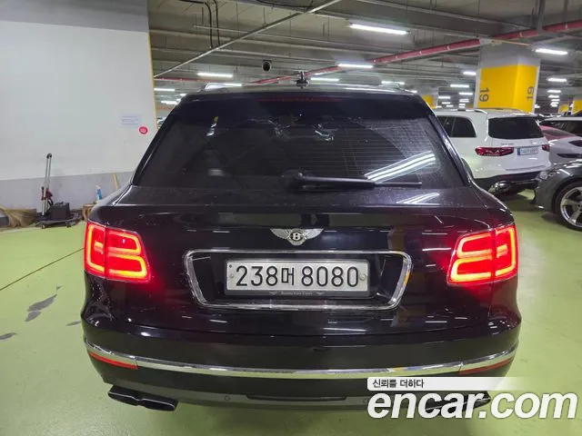Bentley Bentayga 2019 thumb 5