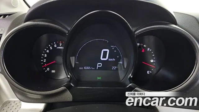 Kia Ray 2015 thumb 8