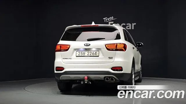 Kia Sorento 2019 thumb 4