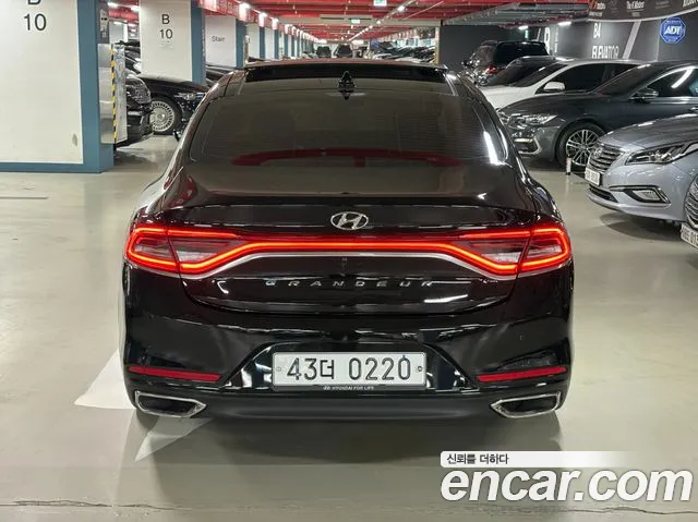 Hyundai Grandeur 2017 thumb 4