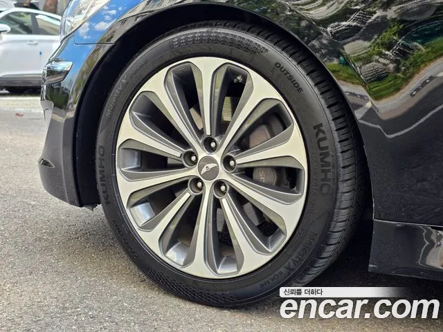 Hyundai Genesis 2013 thumb 5