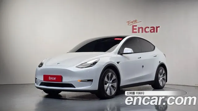 Tesla Model Y 2022 thumb 11