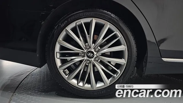 Hyundai Grandeur 2017 thumb 4