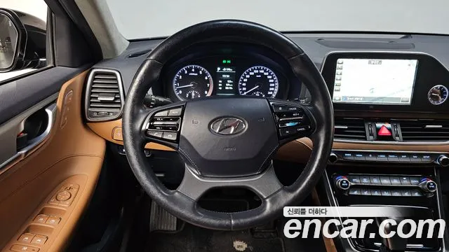 Hyundai Grandeur 2017 thumb 12