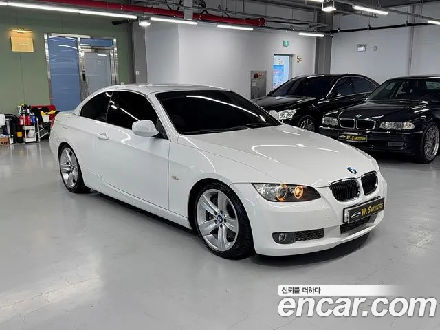 BMW 3-Series 2010 thumb 3