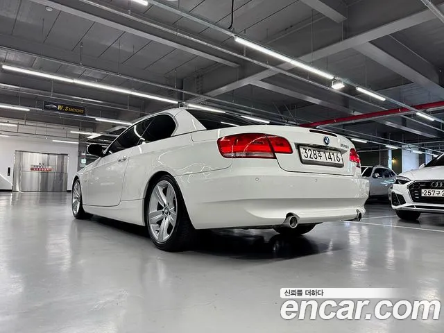 BMW 3-Series 2010 thumb 6