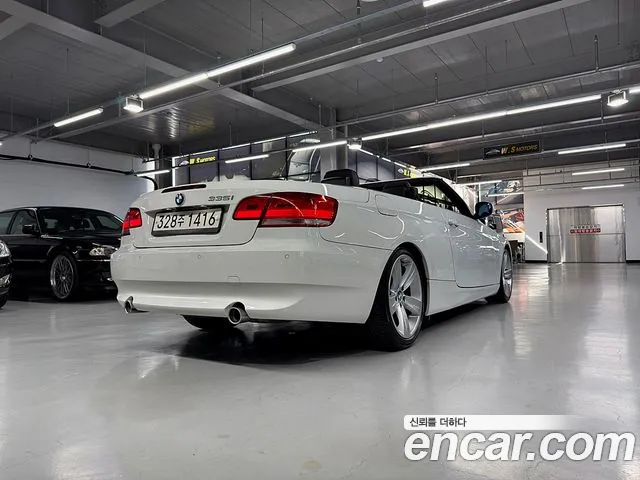 BMW 3-Series 2010 thumb 7