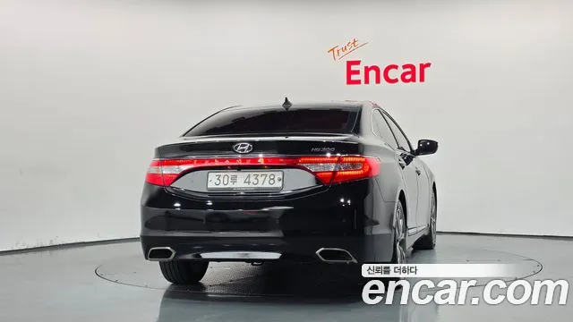Hyundai Grandeur 2014 thumb 4