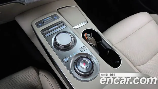 Genesis GV70 2022 thumb 9