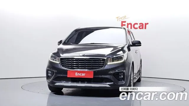 Kia Carnival 2019 thumb 3