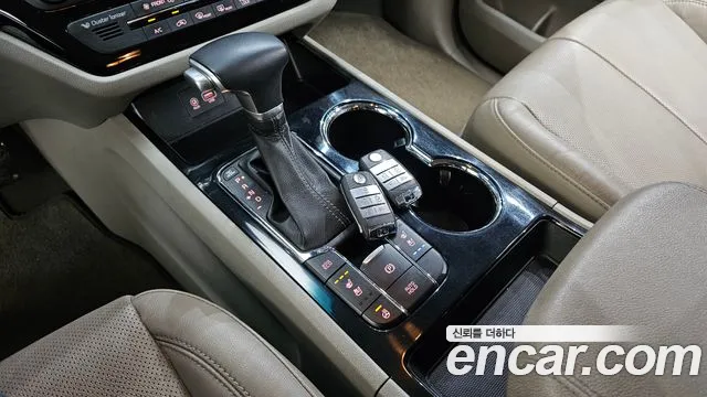 Kia Carnival 2019 thumb 9