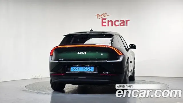 Kia EV6 2022 thumb 3